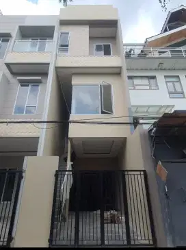 IP2907: Rumah Baru Hadap Timur Komplek Taman Ratu