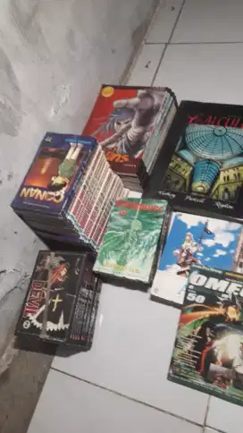 Jual buku komik dan majalah dijual daripada gak kepakai
