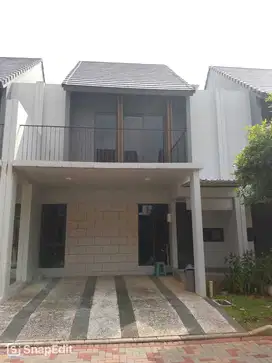 Dijual Rumah Bagus di Wisteria, Cakung  Jakarta Timur