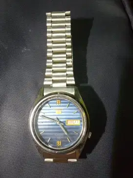Jam tangan Seiko 5 automatic