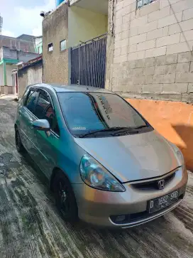 Honda Jazz i-DSI Bensin-AT Tahun 2006 Abu-abu Matic