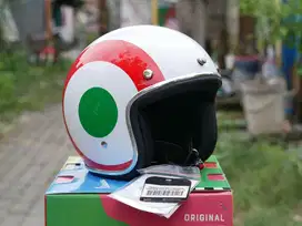 Helm Vespa Nation