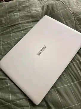 Laptop Asus A456U Putih 2013