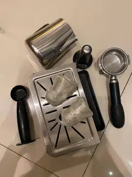 JUAL LATINA MESIN KOPI COFFEE MACHINE SECOND BEKAS PAKAI