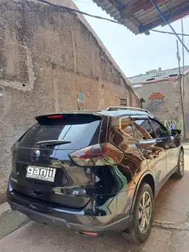 Nissan X-Trail 2015 Bensin
