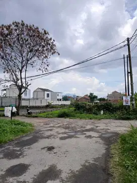 TANAH LUAS AKSES JALAN LEBAR DEKAT KAMPUS GEDEBAGE BANDUNG