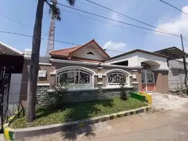 Hitung tanah rumah mewah di Rungkut