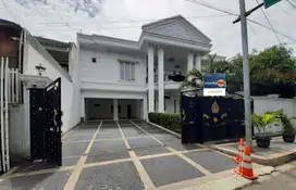 DIJUAL RUMAH MEWAH DI TEBET TIMUR JAKARTA SELATAN