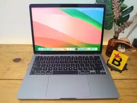 Macbook Pro Retina 2020 Touchbar iBox 512/8 kondisi istimewa