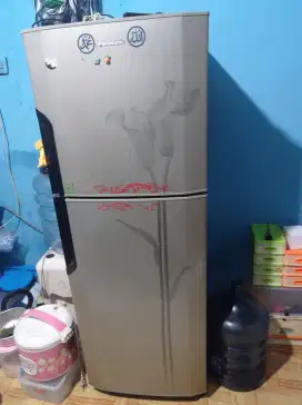 Kulkas 2 pintu panasonic