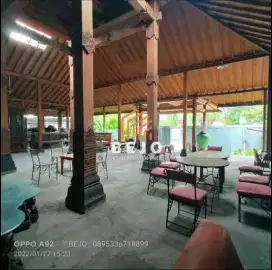 DISEWAKAN BANGUNAN JOGLO – di Jalan Gejayan, dekat UGM UNY
