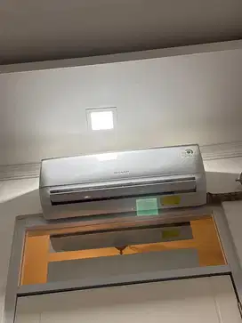 AC Sharp 1 PK boleh nego