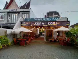 Rumah Plus Cafe Poros Jalan Raya Dekat Pintu Masuk Exit Toll