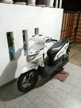 Honda beat pop 2015
