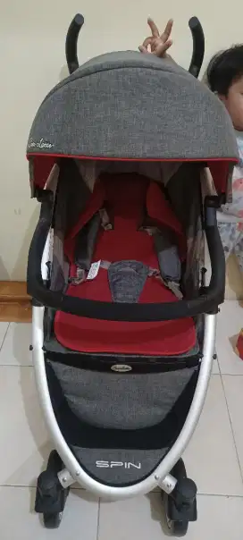 Stroller (Cocolatte - Spin R)
