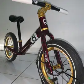 Pushbike Bike8 Racing Pro 2022