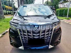 Toyota Alphard X 2018 Kilometer 81rb Record Toyota