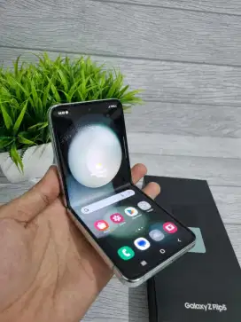 Samsung galaxy z flip 5 5G 8/512 Resmi SEIN
Kelengkapan Fullshet
