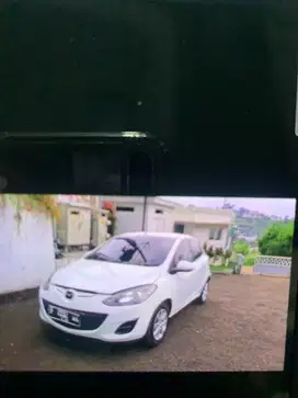 Mazda2 manual 2011