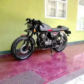 Benelli Motobi 152 Caferacer