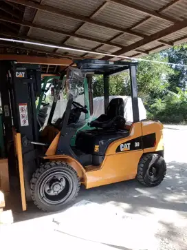 Forklift 3 Ton Caterpillar 2020 Rembang