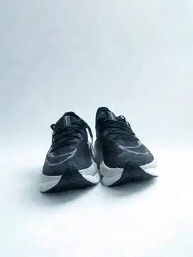 Nike Air Zoom Alphafly Next% 2 Original Ukuran 38 Bekas Sekali