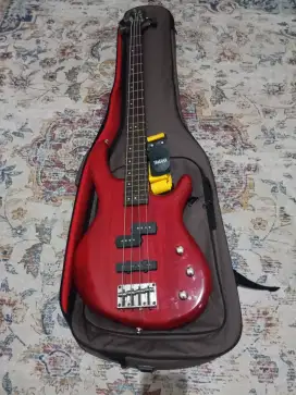 Bass cort masih mulus