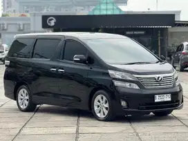 Toyota vellfire 2011