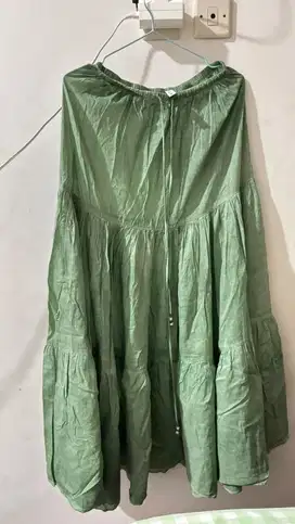Zara rok hijau tali