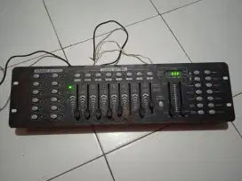 Mixer lampu panggung