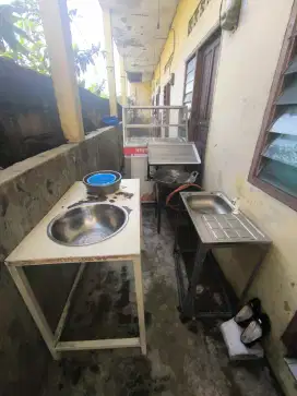 Meja etalase fried chicken