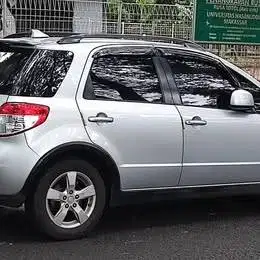 DIJUAL MOBIL SUZUKI SX4 X OVER MATIC 2011