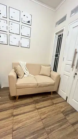 Sofa Cream Aesthetic
