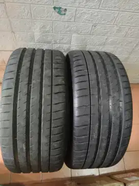 2 Ban 255/35/19 Michelin PS 4S MO Tahun 2024