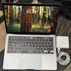 macbook pro M2 tourchbar 256gb garansi resmi ibox kondisi mulus