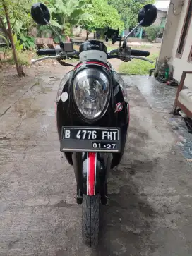 Scoopy fi 2016 lengkap