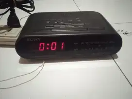 Jam radio Sony vintage item