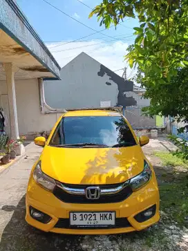HONDA BRIO E AT CVT 2022 KM 24 RB RECORD VUL ORISINIL CAT TOTAL