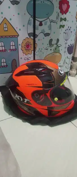 Helm KYT rc7 mulus tebel