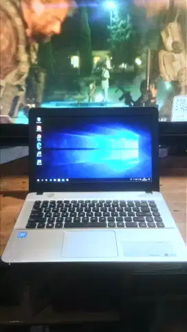 Jual laptop Asus