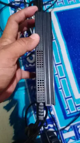 Di jual ps 2 sudah hardisk