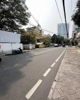 RUMAH MENTENG, JAKARTA PUSAT 752m2, only 32M, Properti Eksklusif