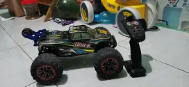 Mobil remote control off road xinlehong 1925 1:10 rtr Tinggal gas