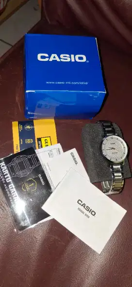 Jam tangan wanita casio LTP VT04