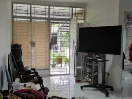 Dijual cepat rumah 2 lt di Natura Serpong lt.148m hanya 1,5 M