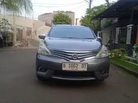 Nissan Grand Livina 2013