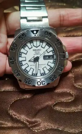 Jam Tangan Seiko 5 Sports Baby Monster Automatic