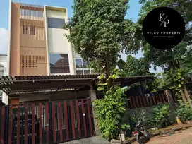 Dijual Rumah Hook Ada Kolam Renang dan Full Furnish di Pantai Indah Ka