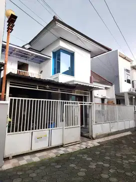 Rumah 2 Lantai Strategis dekat Jalan Kaliurang