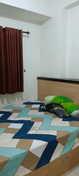 Apartemen Sewa Pertahun 2 kamar Green Pramuka City